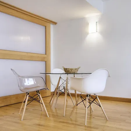 El Estudio De Lela Lejlighed *