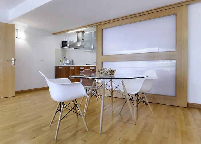 El Estudio De Lela *