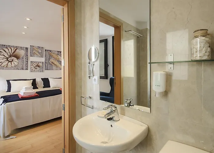 El Estudio De Lela Arrecife (Lanzarote)